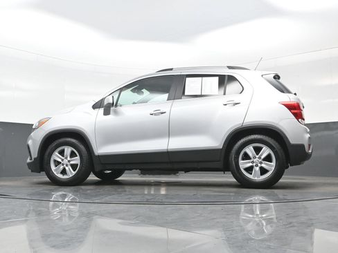 Used 2018 Chevrolet Trax LT w/ Driver Confidence Package FWD image 27