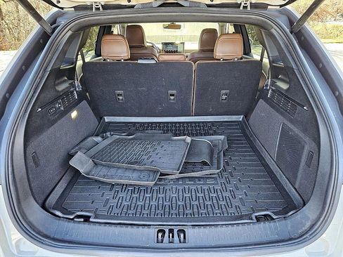 Used 2023 Lincoln Nautilus Reserve w/ Equipment Group 201A image 13