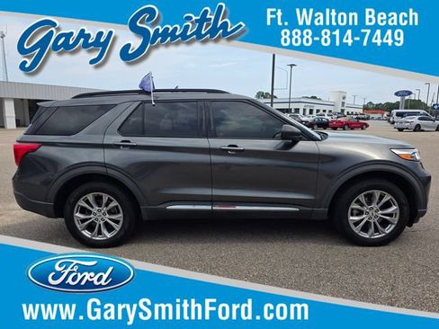 Used 2020 Ford Explorer XLT w/ Equipment Group 202A AWD/4WD image 1