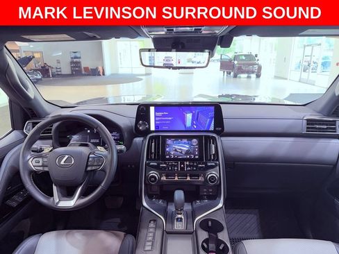 Certified 2025 Lexus LX 700h Overtrail AWD/4WD image 16
