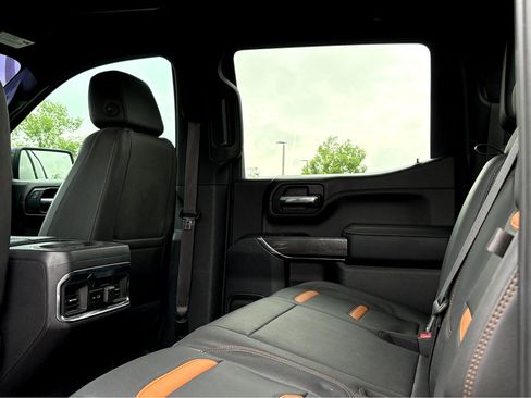Used 2022 GMC Sierra 1500 AT4 w/ AT4 Premium Package AWD/4WD image 17