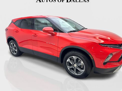 Used 2025 Chevrolet Blazer LT FWD image 12