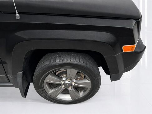 Used 2015 Jeep Patriot High Altitude AWD/4WD image 25