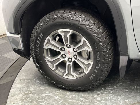 Certified 2024 GMC Sierra 1500 Pro w/ Pro Value Package AWD/4WD image 33