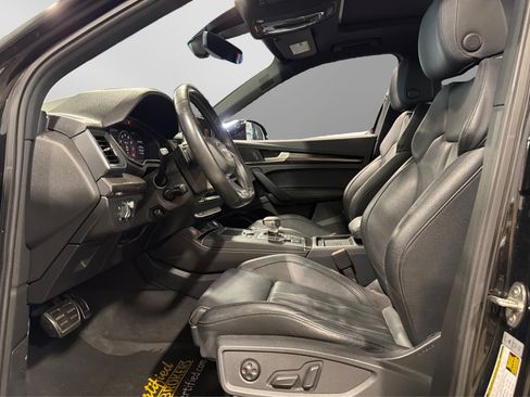 Used 2019 Audi SQ5 Prestige w/ Prestige Package AWD/4WD image 19