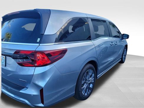 Used 2026 Honda Odyssey Touring image 13