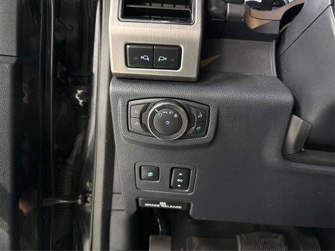 Used 2022 Ford F350 Platinum AWD/4WD image 18