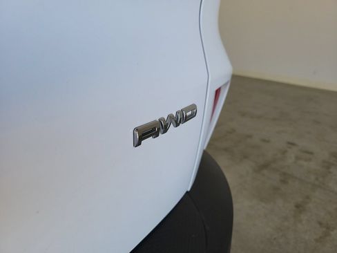 Used 2024 Ford Escape Active AWD/4WD image 9