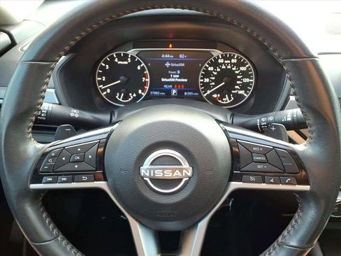 Used 2024 Nissan Altima 2.5 SR image 14