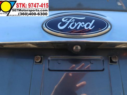 Used 2015 Ford Escape Titanium w/ Equipment Group 301A AWD/4WD image 17