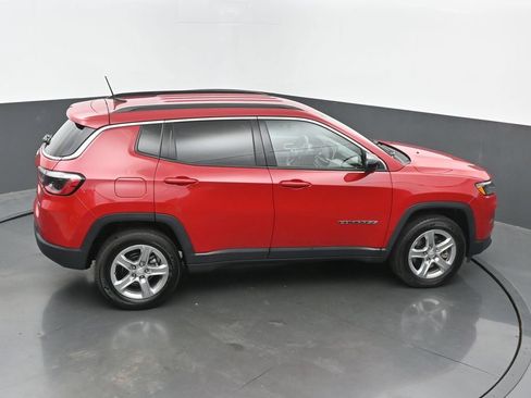 Used 2024 Jeep Compass Latitude AWD/4WD image 41