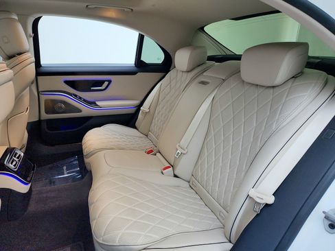 Certified 2022 Mercedes-Benz S 500 S 500 image 24