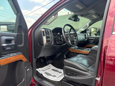 Used 2017 Chevrolet Silverado 3500 High Country w/ Duramax Plus Package AWD/4WD image 19