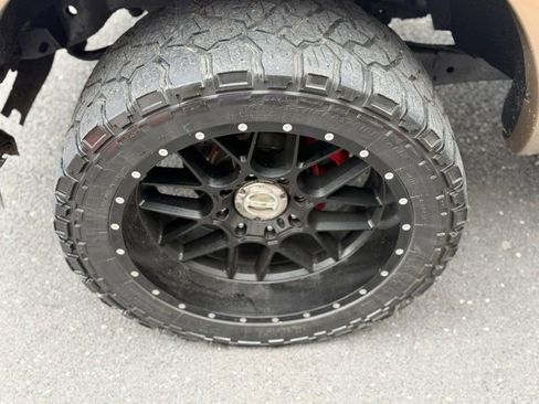 Used 2011 Ford F250 Lariat w/ Lariat Interior Pkg image 21