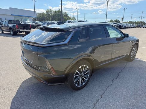 Used 2024 Cadillac Lyriq Sport AWD/4WD image 4