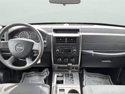Used 2010 Jeep Liberty Sport w/ Popular Equipment Group AWD/4WD image 20