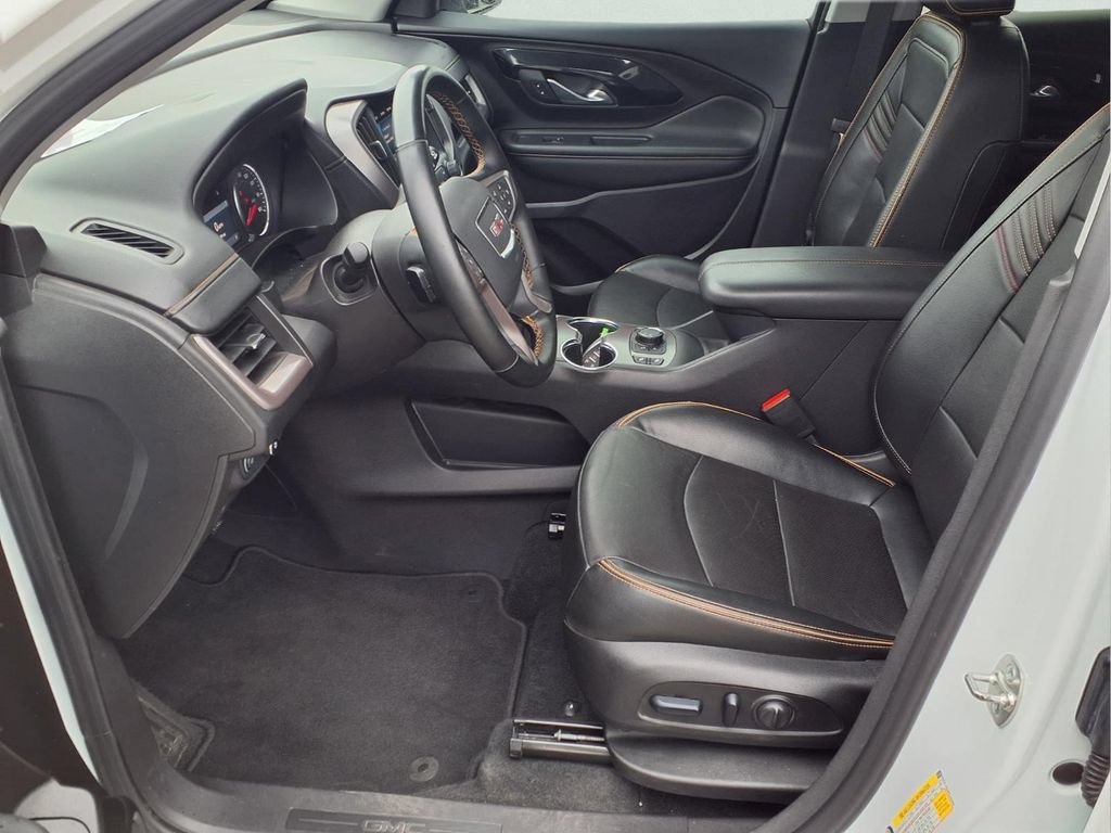 Used 2024 GMC Terrain AT4 AWD/4WD image 21