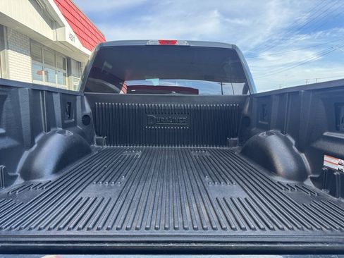 Used 2015 Ford F150 XLT w/ Equipment Group 302A Luxury RWD image 12