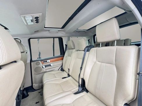 Used 2015 Land Rover LR4 HSE AWD/4WD image 12