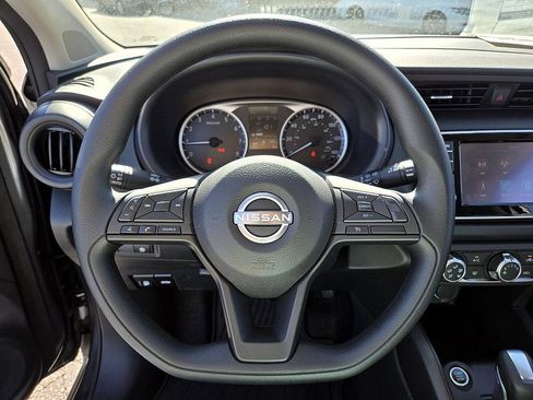 New 2025 Nissan Kicks S image 16