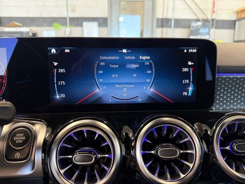 New 2026 Mercedes-Benz GLB 250 4MATIC image 28
