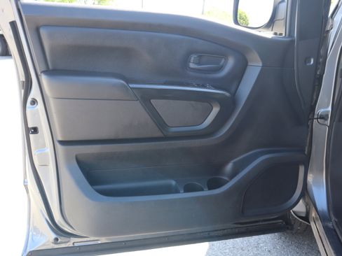 Used 2017 Nissan Titan S RWD image 20