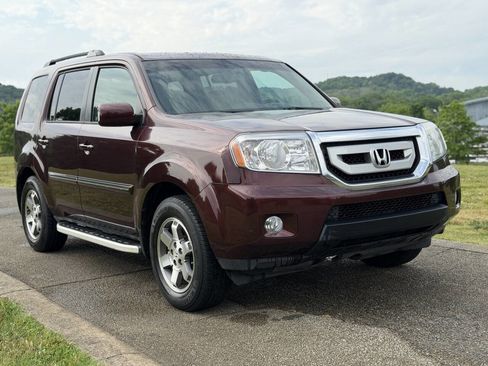 Used 2010 Honda Pilot Touring image 7