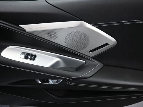 Used 2021 Chevrolet Corvette Stingray Preferred Cpe w/ Z51 Performance Package image 34