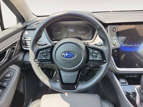 Used 2025 Subaru Outback Onyx Edition AWD/4WD image 13