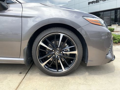 Used 2018 Toyota Camry XSE w/ Driver Assist Package FWD image 13