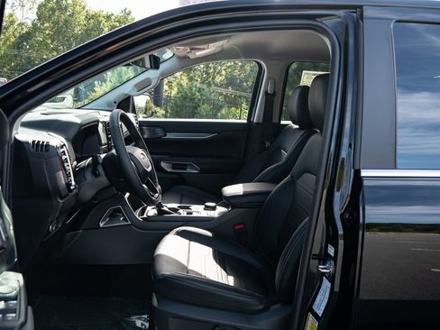 New 2025 Ford Ranger Lariat w/ FX4 Off-Road Package AWD/4WD image 14