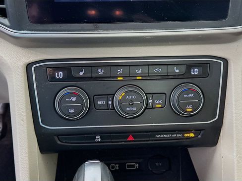 Used 2019 Volkswagen Atlas SE w/ Towing Package AWD/4WD image 15