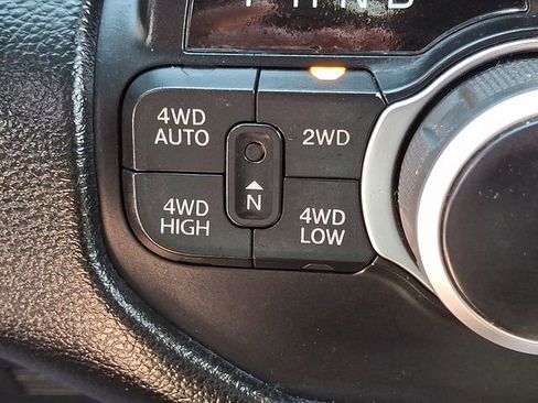 Used 2021 RAM 1500 Big Horn AWD/4WD image 25