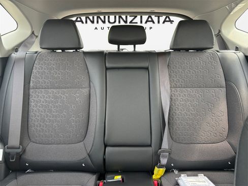 New 2025 Kia Seltos S image 16