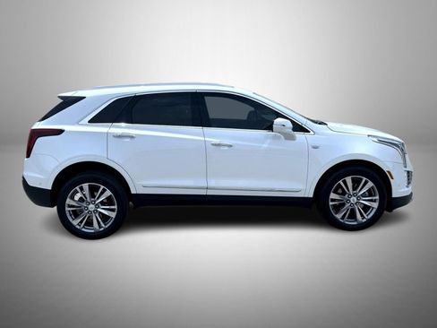 Used 2023 Cadillac XT5 Premium Luxury w/ Technology Package AWD/4WD image 4