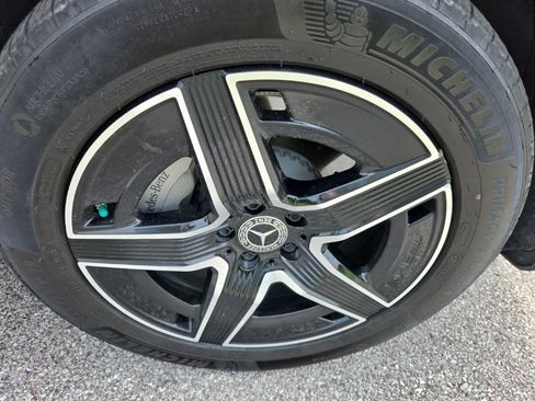 Used 2026 Mercedes-Benz GLC 300 4MATIC image 12