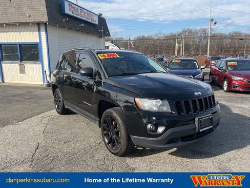 Used 2012 Jeep Compass Latitude w/ Altitude Pkg image 5