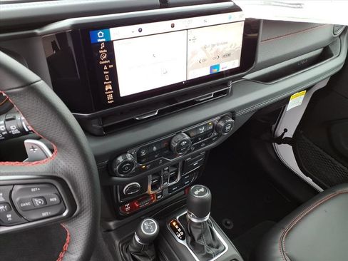 New 2026 Jeep Wrangler Unlimited Rubicon 392 image 22