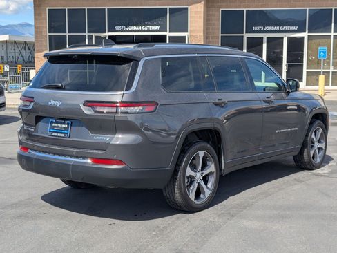 Used 2023 Jeep Grand Cherokee L Limited w/ Luxury Tech Group II AWD/4WD image 6