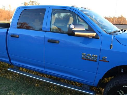 Used 2014 RAM 2500 Tradesman w/ Chrome Appearance Group image 6