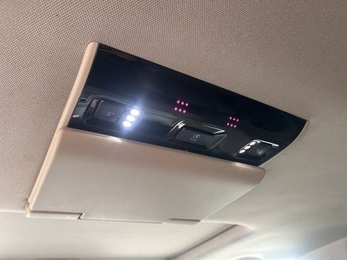 Used 2017 Chevrolet Suburban Premier image 43