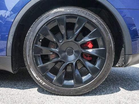 Used 2021 Tesla Model Y Long Range AWD/4WD image 12