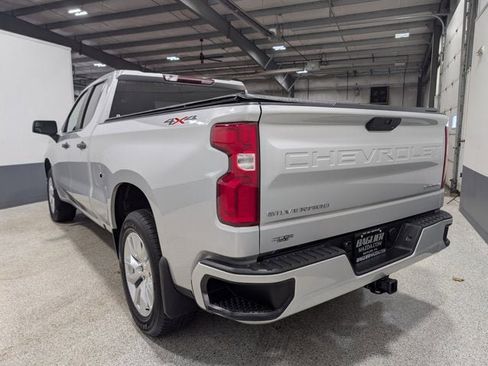 Used 2021 Chevrolet Silverado 1500 Custom image 5