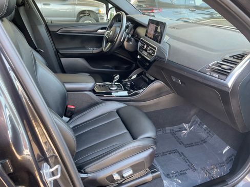 Used 2023 BMW X4 xDrive30i w/ M Sport Package image 10