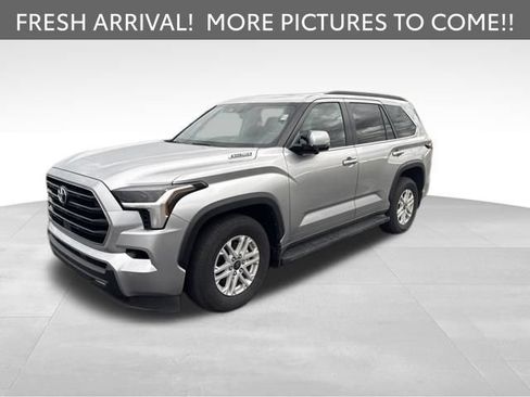 Used 2025 Toyota Sequoia SR5 AWD/4WD image 1