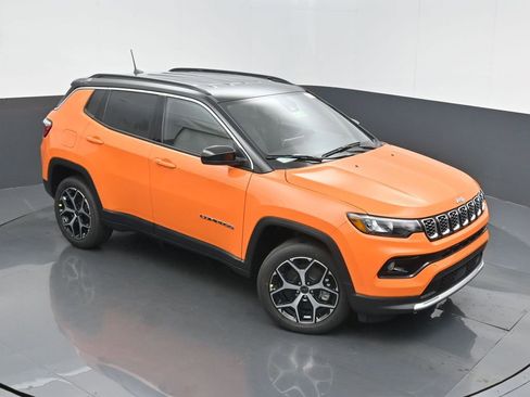 New 2026 Jeep Compass Limited image 38