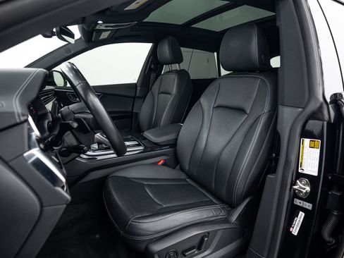 Used 2021 Audi Q8 Prestige AWD/4WD image 15