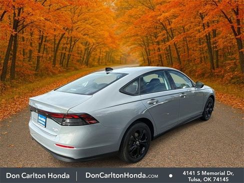 New 2025 Honda Accord SE image 3