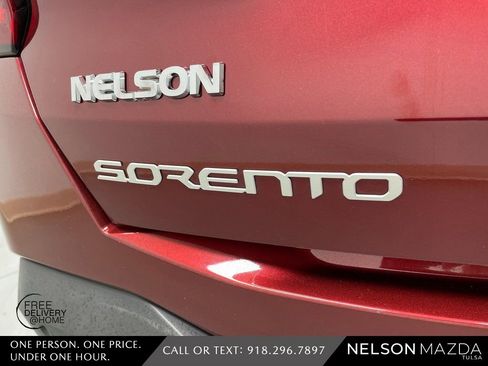 Used 2024 Kia Sorento S w/ Panoramic Sunroof Package image 15