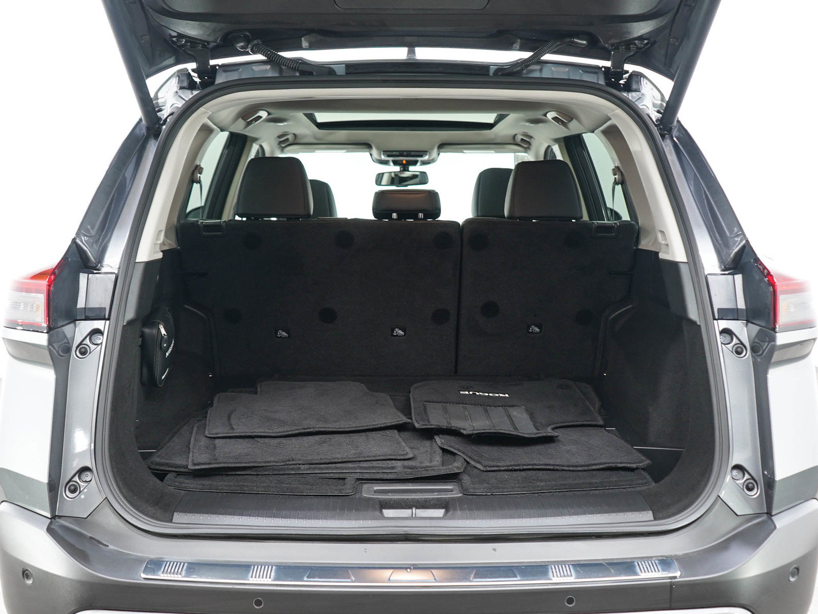 Used 2023 Nissan Rogue SL AWD/4WD image 15